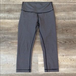 Lululemon Wunder Under Crop 21in